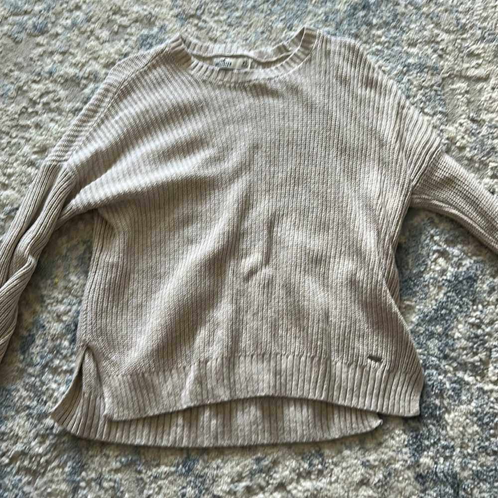 Hollister top, tan color, only worn two times!